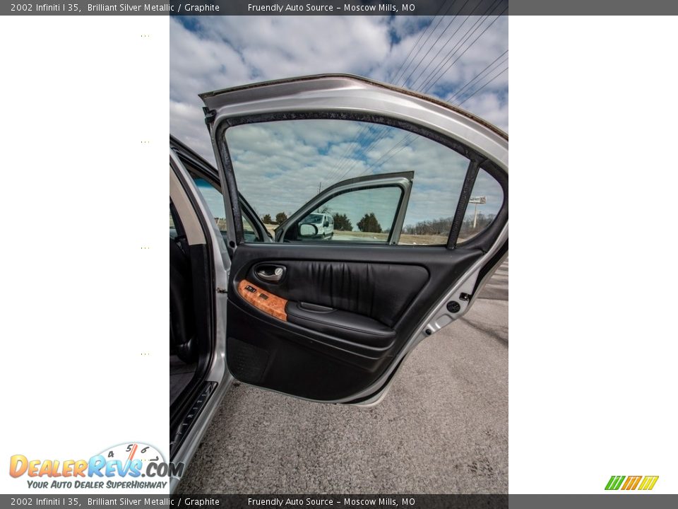 2002 Infiniti I 35 Brilliant Silver Metallic / Graphite Photo #24