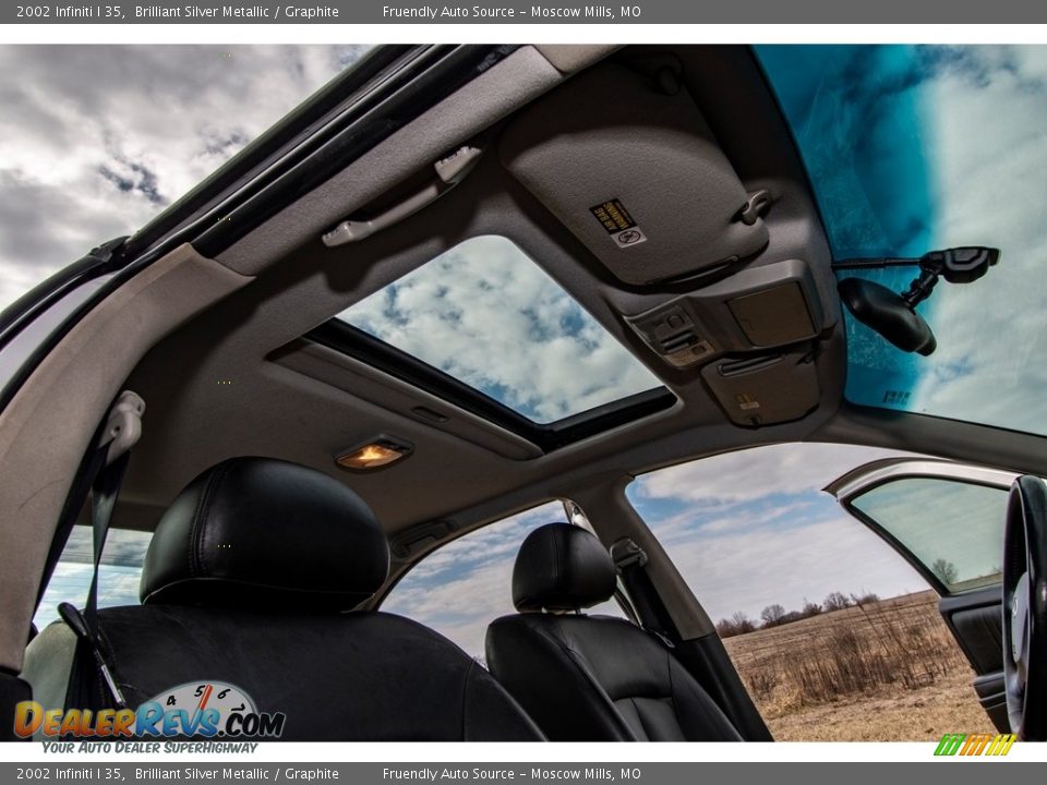 2002 Infiniti I 35 Brilliant Silver Metallic / Graphite Photo #29