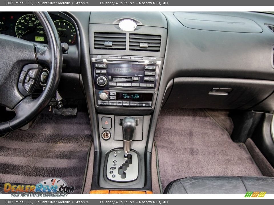 2002 Infiniti I 35 Brilliant Silver Metallic / Graphite Photo #31