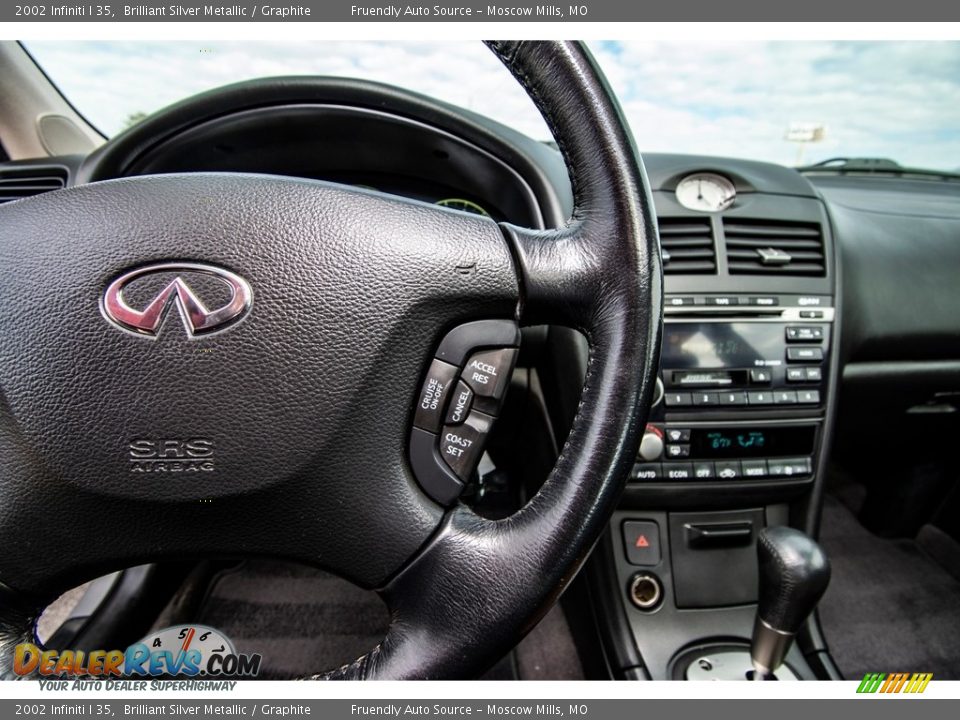 2002 Infiniti I 35 Brilliant Silver Metallic / Graphite Photo #34