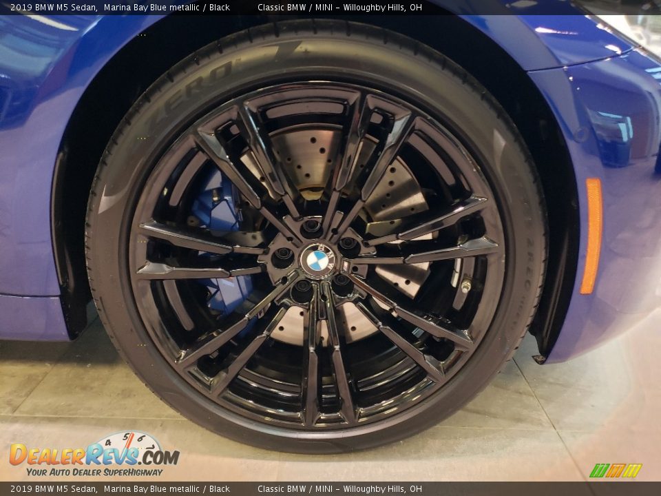 2019 BMW M5 Sedan Marina Bay Blue metallic / Black Photo #3