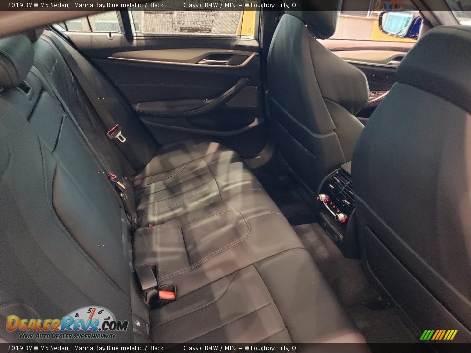 2019 BMW M5 Sedan Marina Bay Blue metallic / Black Photo #5