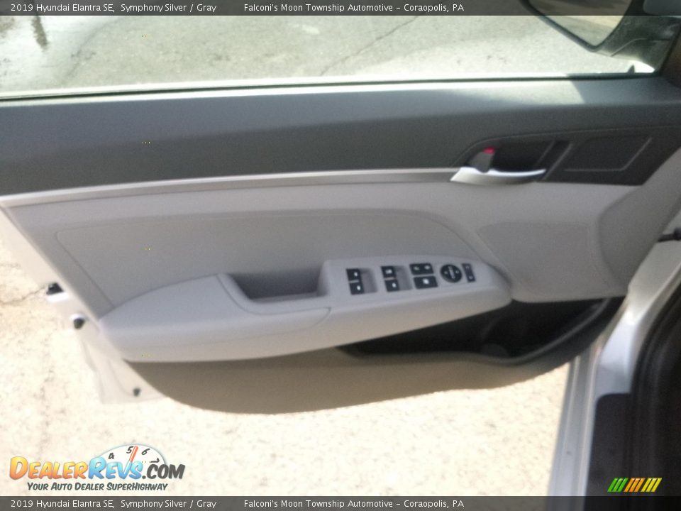 2019 Hyundai Elantra SE Symphony Silver / Gray Photo #11