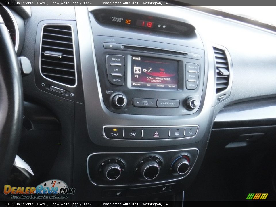 2014 Kia Sorento LX AWD Snow White Pearl / Black Photo #17