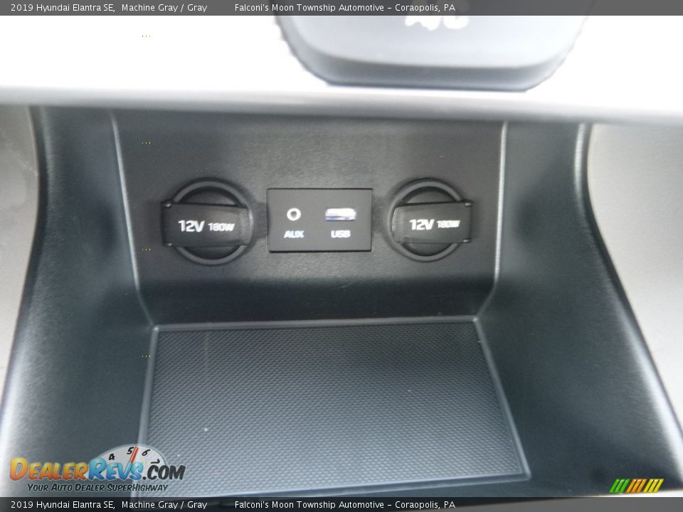 2019 Hyundai Elantra SE Machine Gray / Gray Photo #15