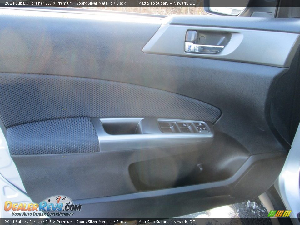 2011 Subaru Forester 2.5 X Premium Spark Silver Metallic / Black Photo #14