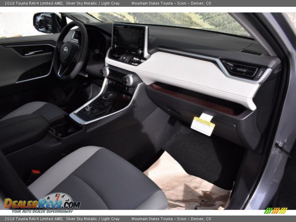 2019 Toyota RAV4 Limited AWD Silver Sky Metallic / Light Gray Photo #11