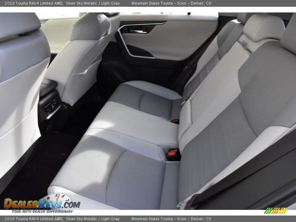 2019 Toyota RAV4 Limited AWD Silver Sky Metallic / Light Gray Photo #15