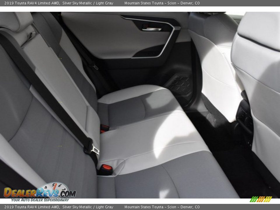2019 Toyota RAV4 Limited AWD Silver Sky Metallic / Light Gray Photo #18