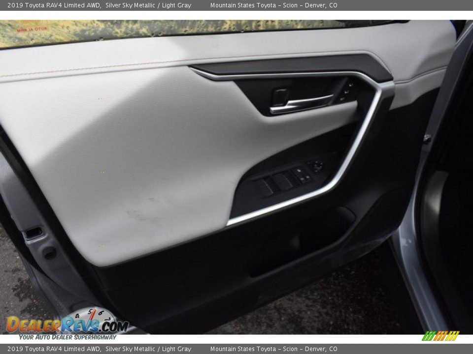 2019 Toyota RAV4 Limited AWD Silver Sky Metallic / Light Gray Photo #20