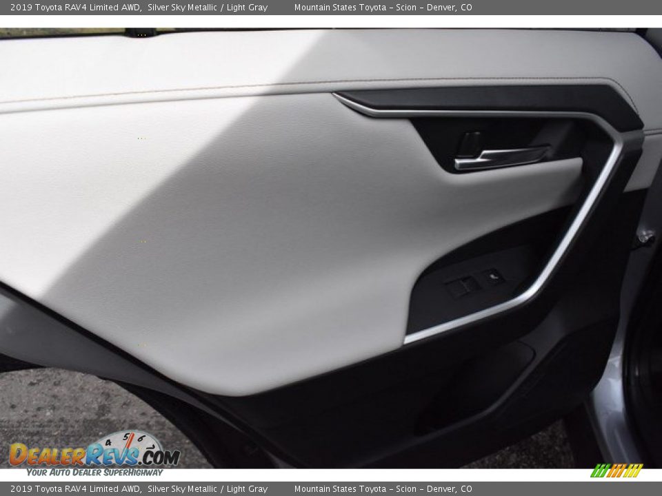 2019 Toyota RAV4 Limited AWD Silver Sky Metallic / Light Gray Photo #21