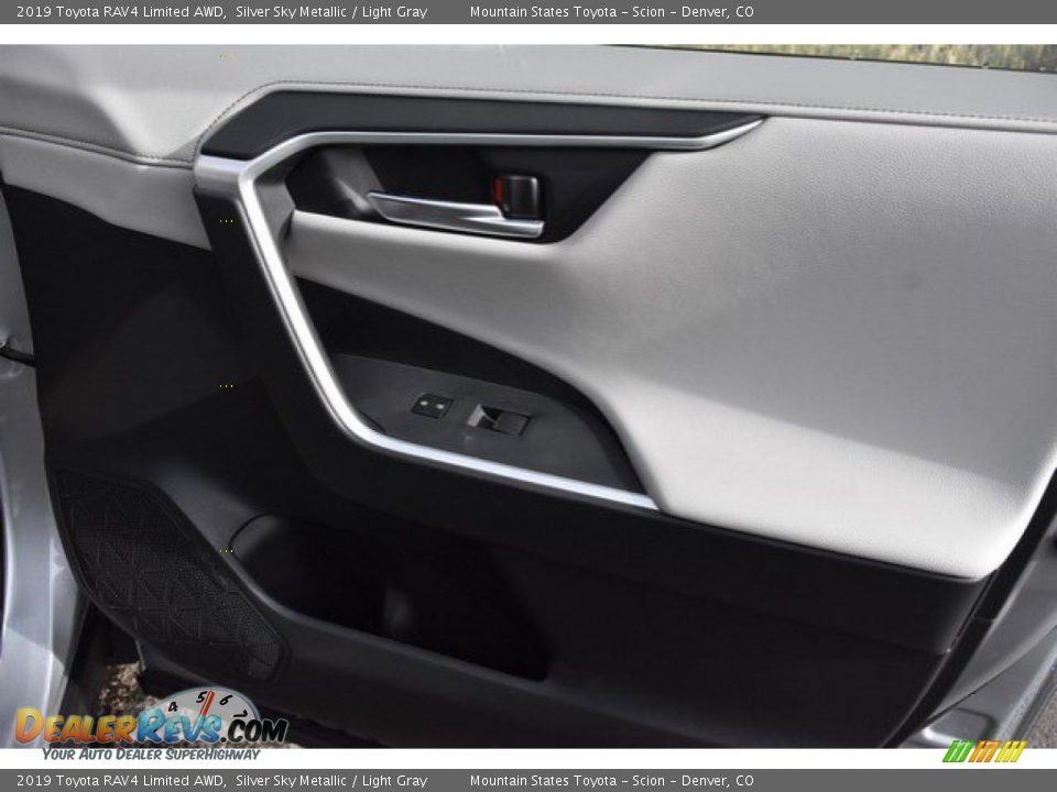 2019 Toyota RAV4 Limited AWD Silver Sky Metallic / Light Gray Photo #22