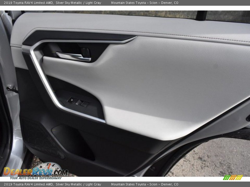 2019 Toyota RAV4 Limited AWD Silver Sky Metallic / Light Gray Photo #23