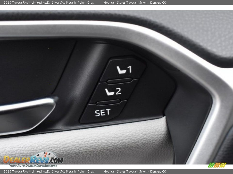 2019 Toyota RAV4 Limited AWD Silver Sky Metallic / Light Gray Photo #25