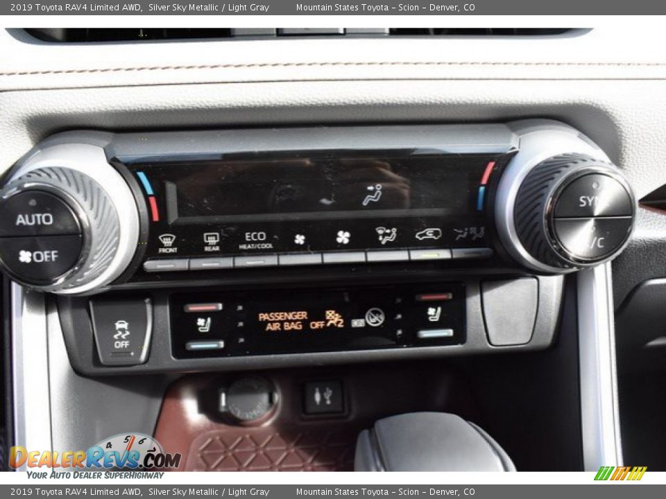 2019 Toyota RAV4 Limited AWD Silver Sky Metallic / Light Gray Photo #30