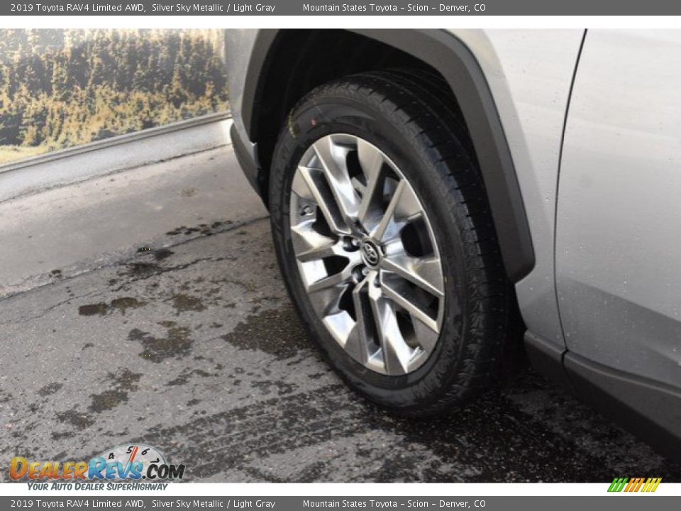 2019 Toyota RAV4 Limited AWD Silver Sky Metallic / Light Gray Photo #34