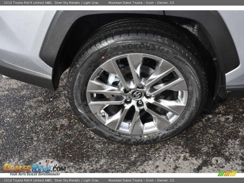 2019 Toyota RAV4 Limited AWD Silver Sky Metallic / Light Gray Photo #36