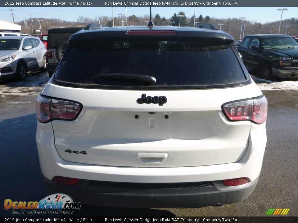 2019 Jeep Compass Latitude 4x4 White / Black Photo #4