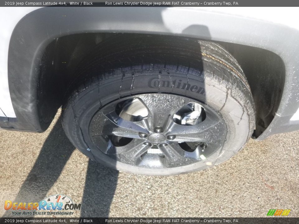 2019 Jeep Compass Latitude 4x4 White / Black Photo #9