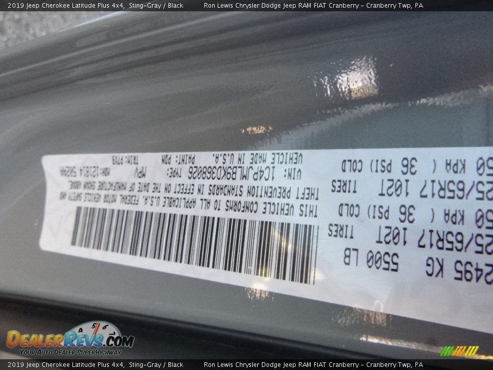 2019 Jeep Cherokee Latitude Plus 4x4 Sting-Gray / Black Photo #12