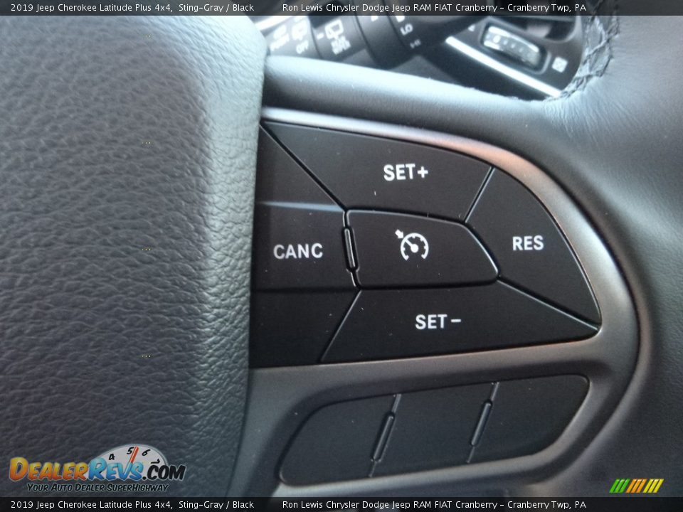 2019 Jeep Cherokee Latitude Plus 4x4 Sting-Gray / Black Photo #14