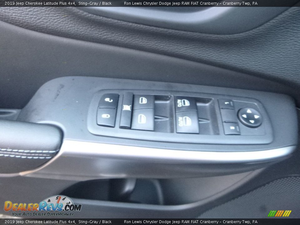 2019 Jeep Cherokee Latitude Plus 4x4 Sting-Gray / Black Photo #20