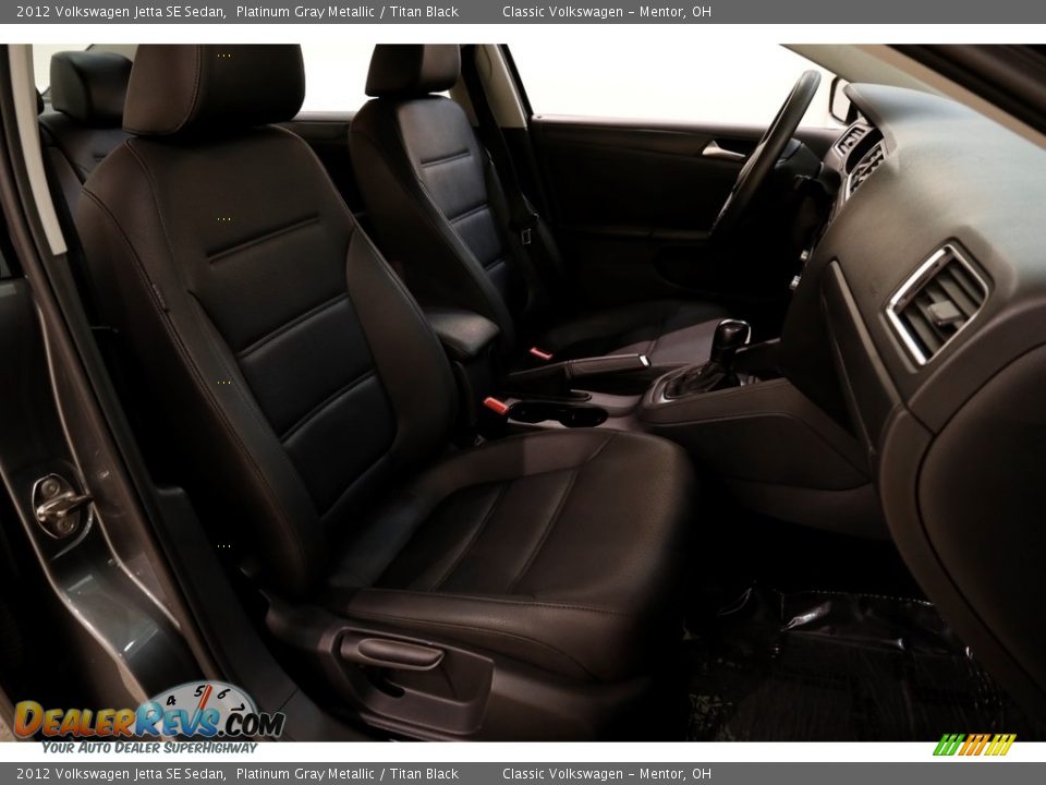 2012 Volkswagen Jetta SE Sedan Platinum Gray Metallic / Titan Black Photo #11