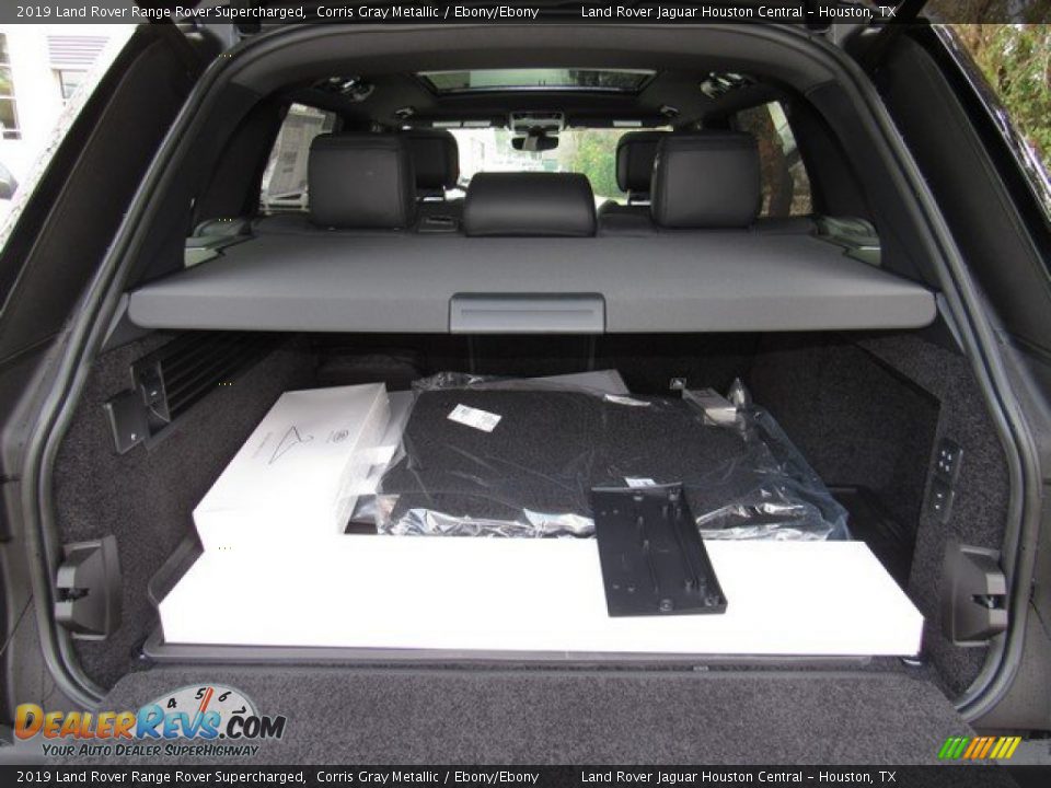 2019 Land Rover Range Rover Supercharged Trunk Photo #17