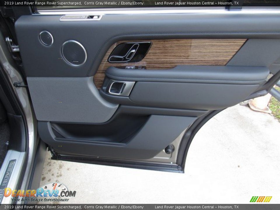 Door Panel of 2019 Land Rover Range Rover Supercharged Photo #22