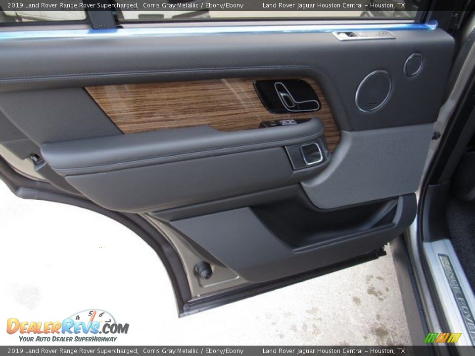 Door Panel of 2019 Land Rover Range Rover Supercharged Photo #25