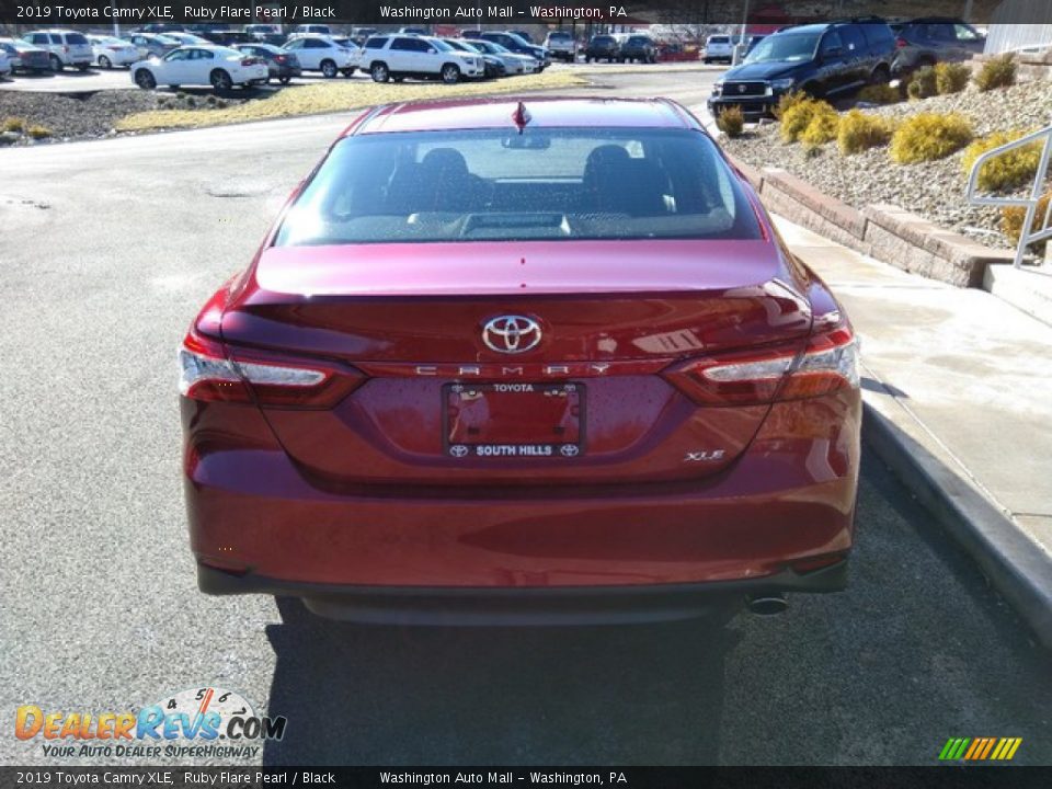 2019 Toyota Camry XLE Ruby Flare Pearl / Black Photo #6