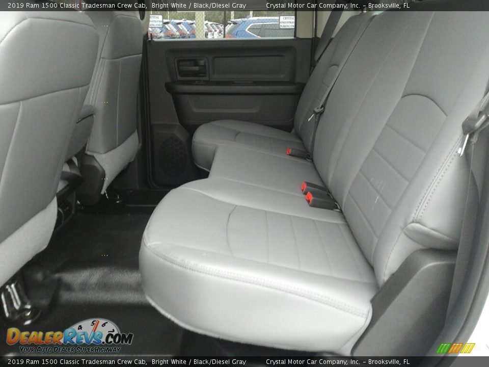 2019 Ram 1500 Classic Tradesman Crew Cab Bright White / Black/Diesel Gray Photo #10