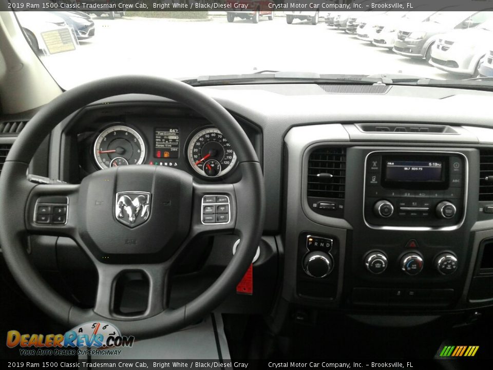 2019 Ram 1500 Classic Tradesman Crew Cab Bright White / Black/Diesel Gray Photo #13