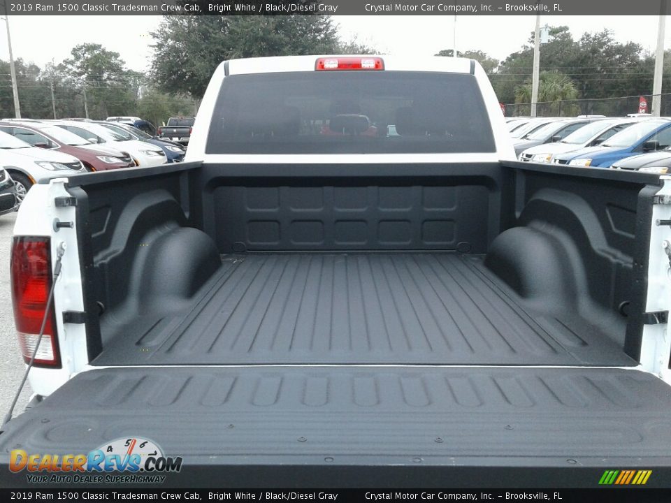 2019 Ram 1500 Classic Tradesman Crew Cab Bright White / Black/Diesel Gray Photo #19