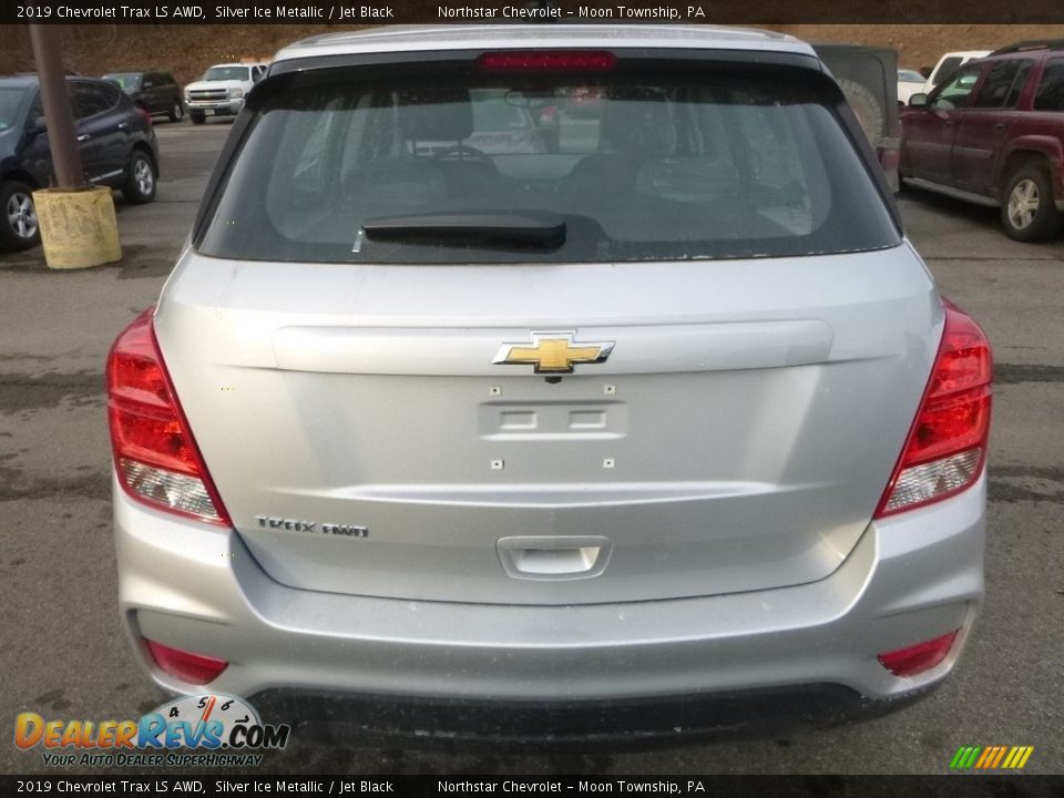 2019 Chevrolet Trax LS AWD Silver Ice Metallic / Jet Black Photo #4