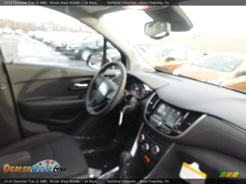 2019 Chevrolet Trax LS AWD Mosaic Black Metallic / Jet Black Photo #11