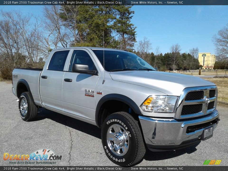 2018 Ram 2500 Tradesman Crew Cab 4x4 Bright Silver Metallic / Black/Diesel Gray Photo #4