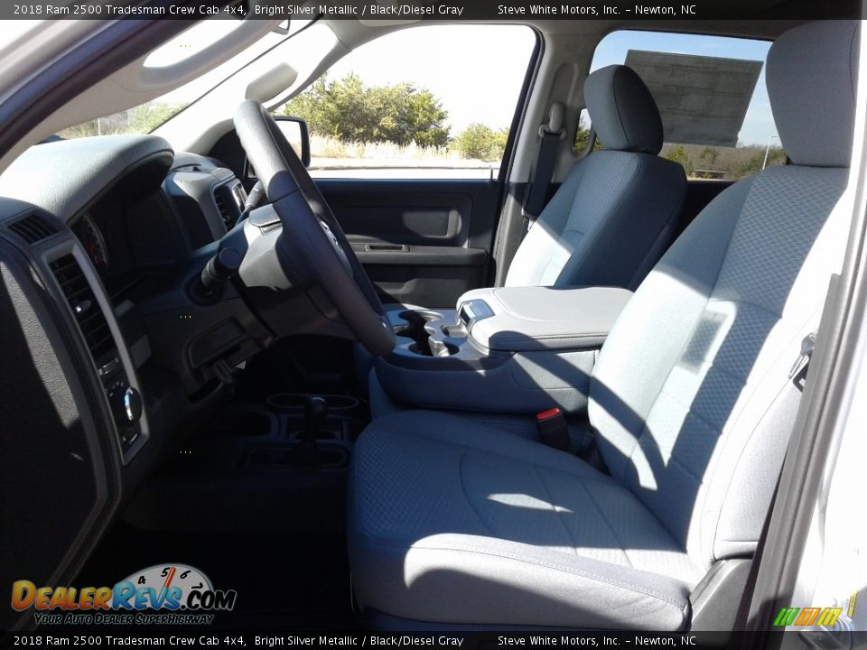 2018 Ram 2500 Tradesman Crew Cab 4x4 Bright Silver Metallic / Black/Diesel Gray Photo #10