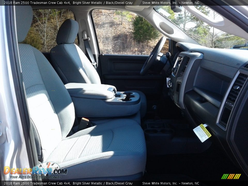 2018 Ram 2500 Tradesman Crew Cab 4x4 Bright Silver Metallic / Black/Diesel Gray Photo #14