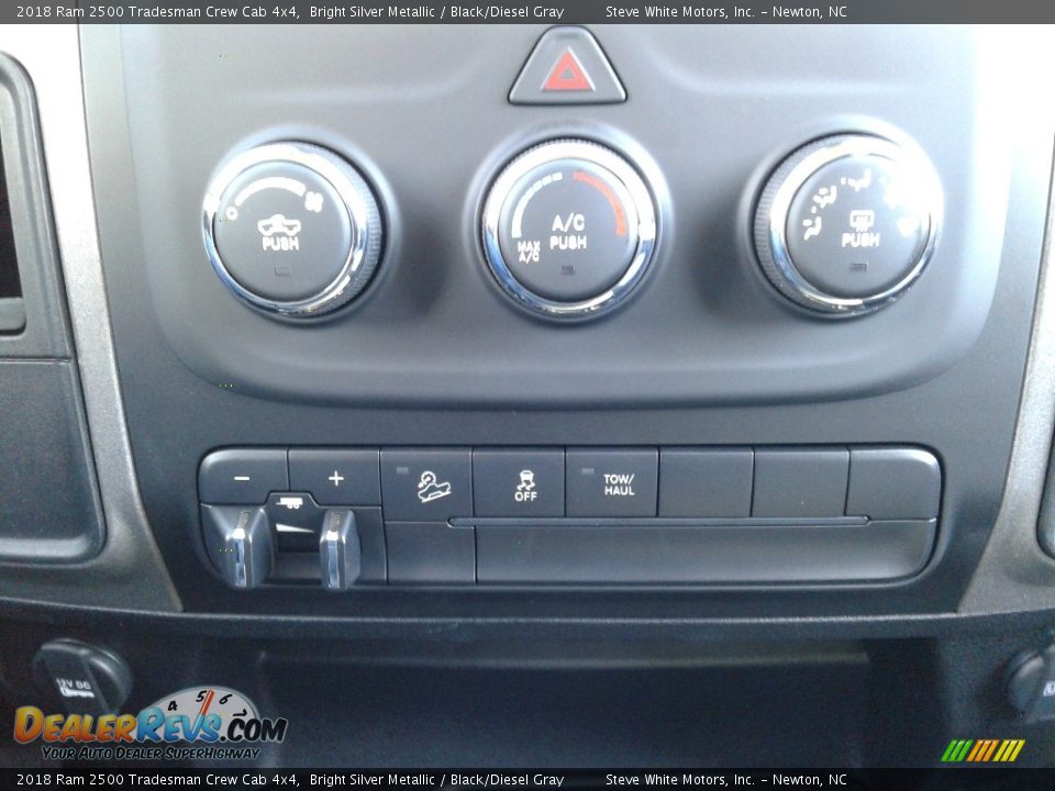 2018 Ram 2500 Tradesman Crew Cab 4x4 Bright Silver Metallic / Black/Diesel Gray Photo #20