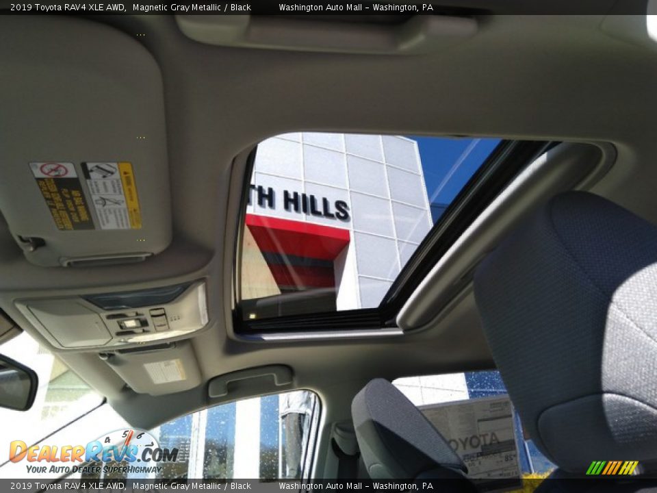 2019 Toyota RAV4 XLE AWD Magnetic Gray Metallic / Black Photo #14