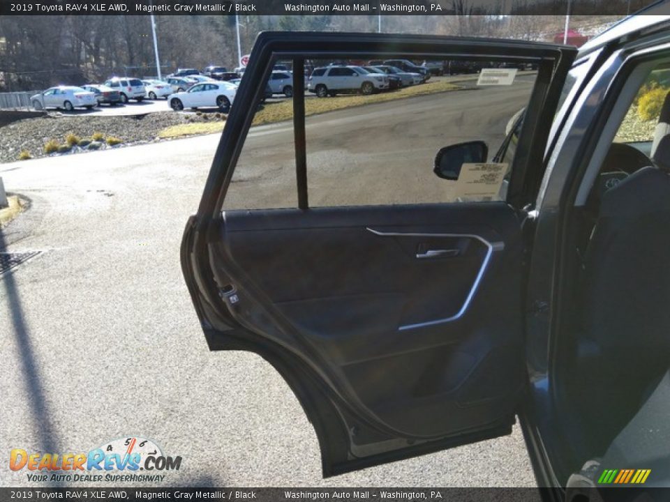 2019 Toyota RAV4 XLE AWD Magnetic Gray Metallic / Black Photo #15