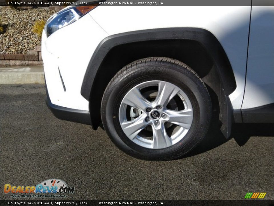 2019 Toyota RAV4 XLE AWD Super White / Black Photo #9