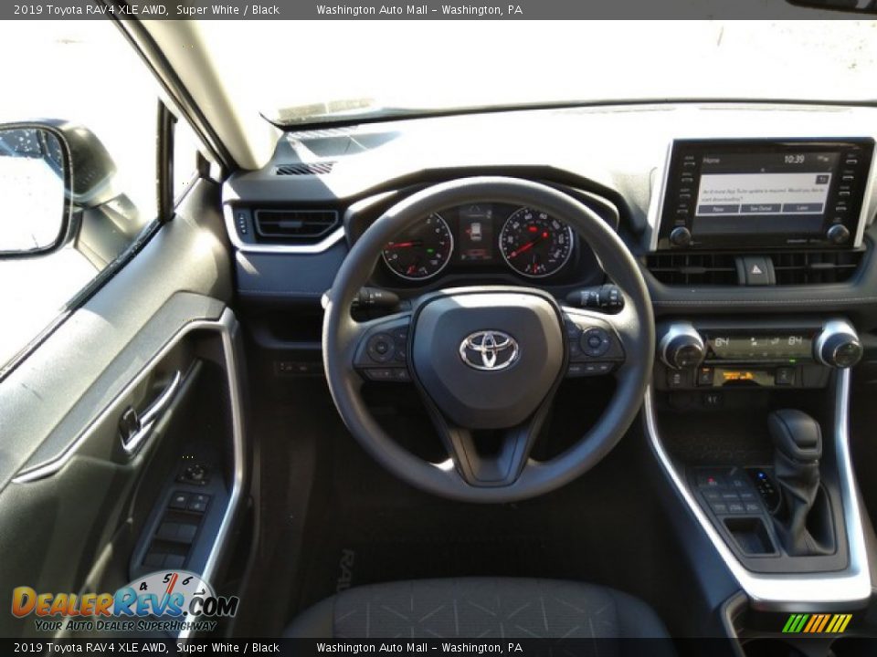 2019 Toyota RAV4 XLE AWD Super White / Black Photo #18