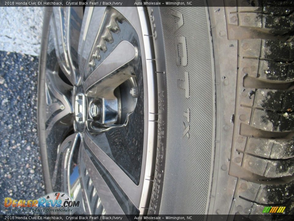 2018 Honda Civic EX Hatchback Crystal Black Pearl / Black/Ivory Photo #8