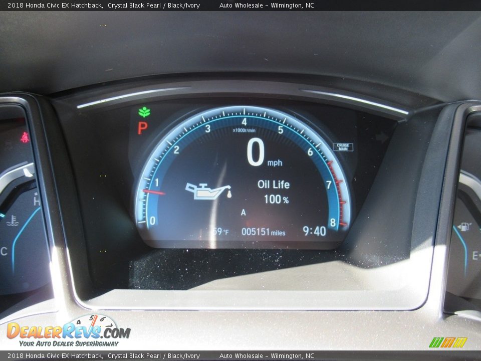 2018 Honda Civic EX Hatchback Crystal Black Pearl / Black/Ivory Photo #17