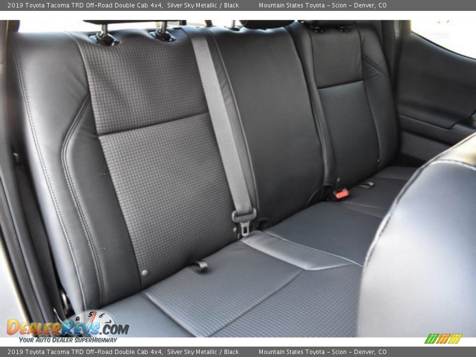 2019 Toyota Tacoma TRD Off-Road Double Cab 4x4 Silver Sky Metallic / Black Photo #19