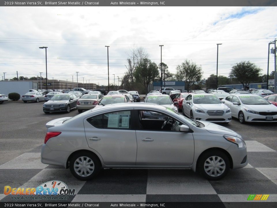 2019 Nissan Versa SV Brilliant Silver Metallic / Charcoal Photo #3