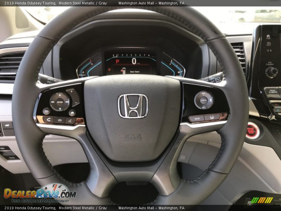 2019 Honda Odyssey Touring Modern Steel Metallic / Gray Photo #17