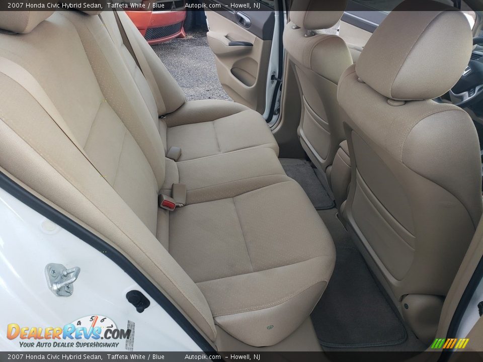 2007 Honda Civic Hybrid Sedan Taffeta White / Blue Photo #17